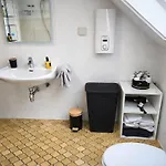 Tarforst Height Apartment, 아파트