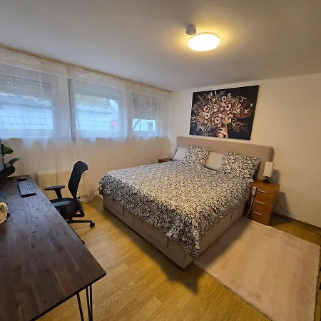 Tarforst Height Apartment, 아파트 *